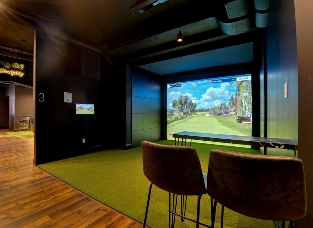 Bay 3 — Swing Social Lounge
